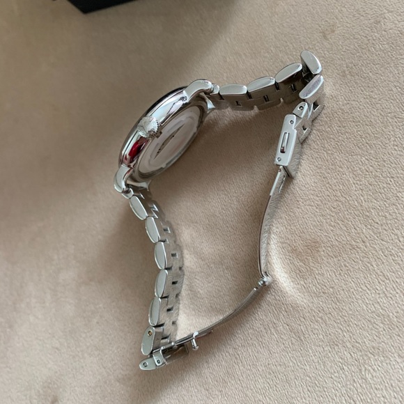 MARC JACOBS SILVER WATCH - Picture 6 of 10